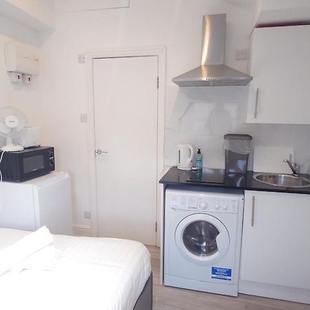 Comfort Camden Studio Apartments Londra Exterior foto