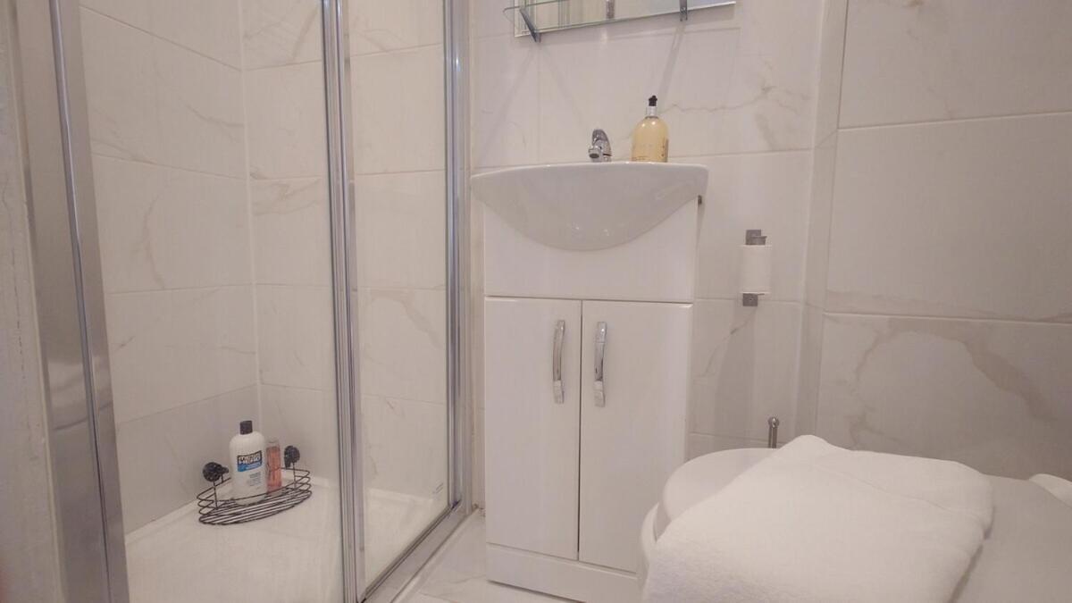 Comfort Camden Studio Apartments Londra Cameră foto
