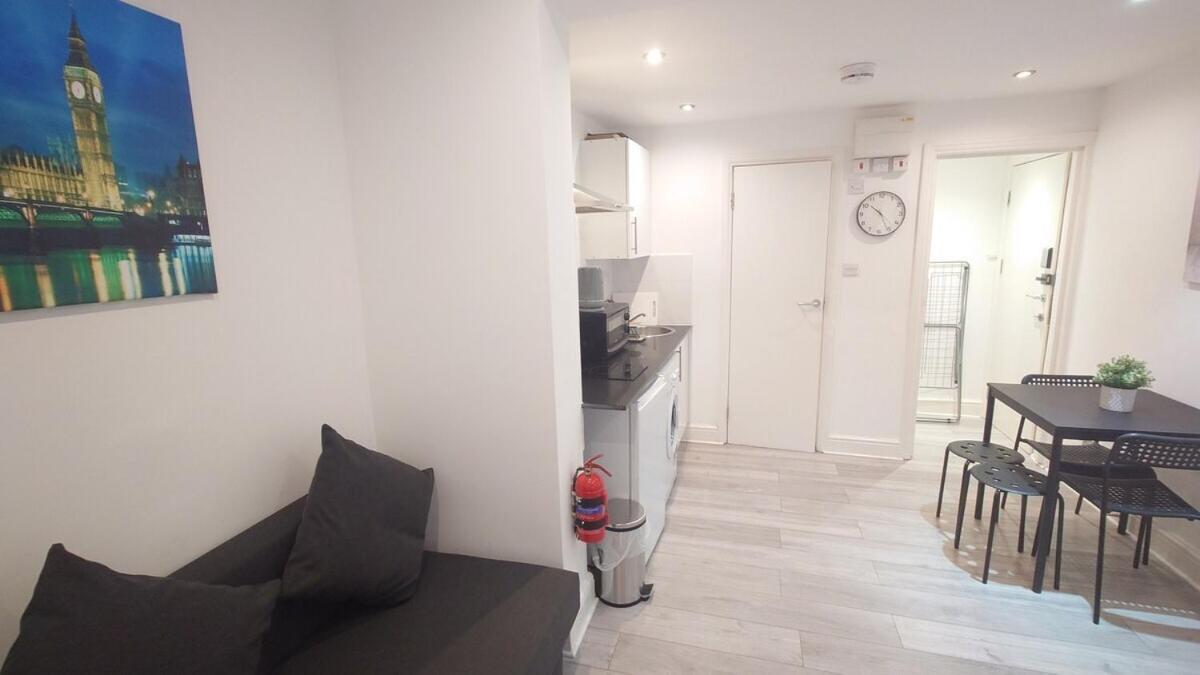 Comfort Camden Studio Apartments Londra Cameră foto